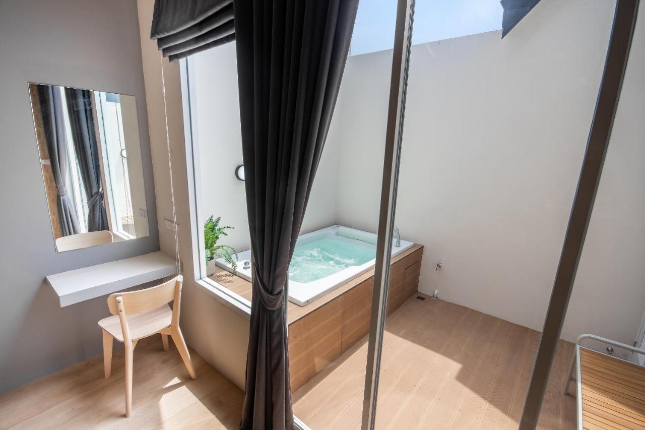 Nidhra นิทรา Apartment Ban Lat Krachaeng Exterior foto