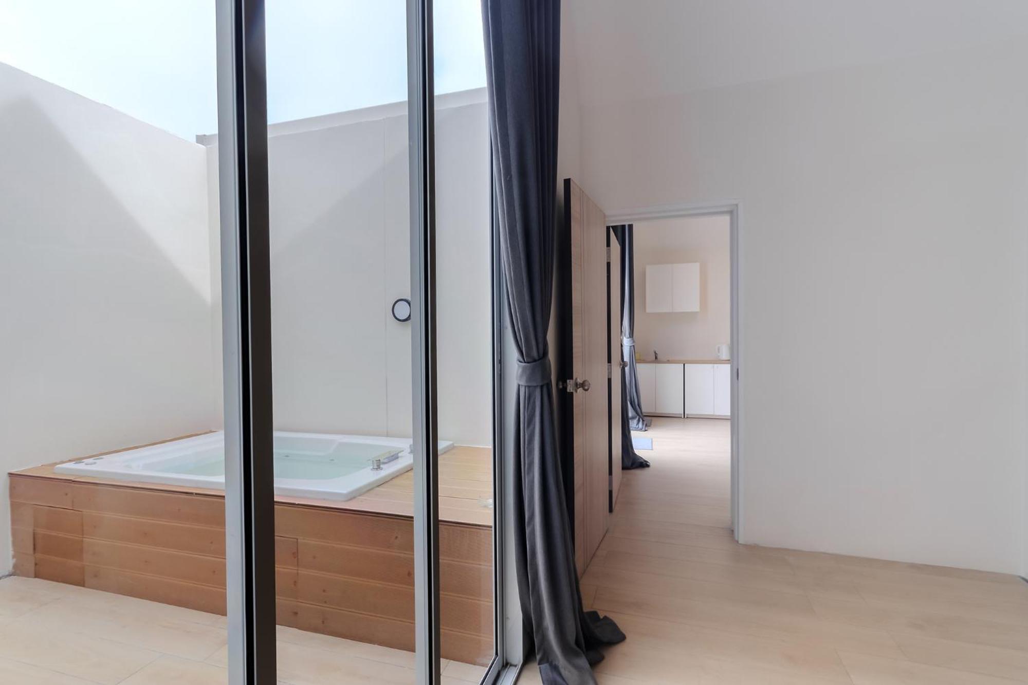 Nidhra นิทรา Apartment Ban Lat Krachaeng Exterior foto